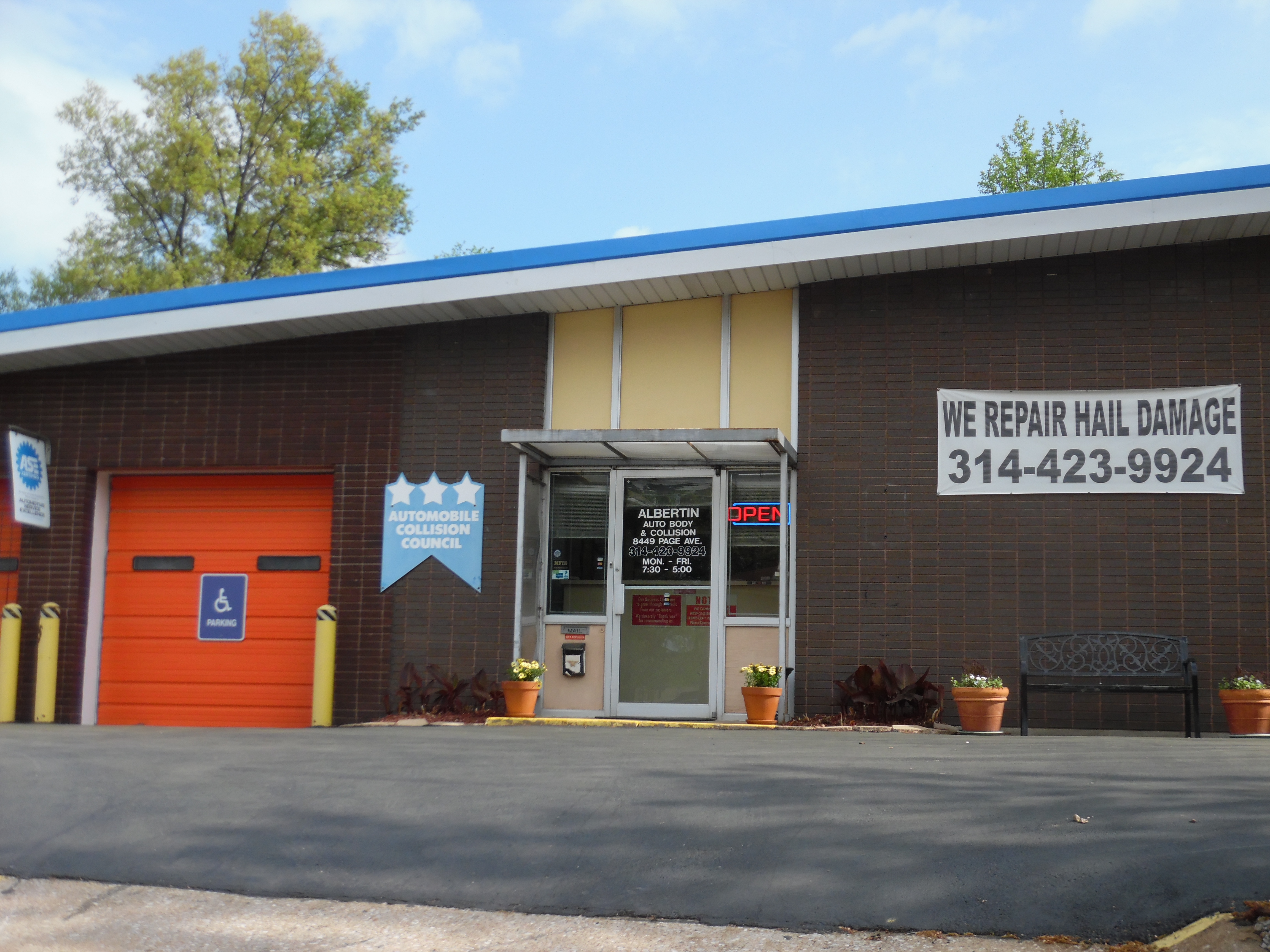 Logo for Albertin Auto Body & Collision Inc